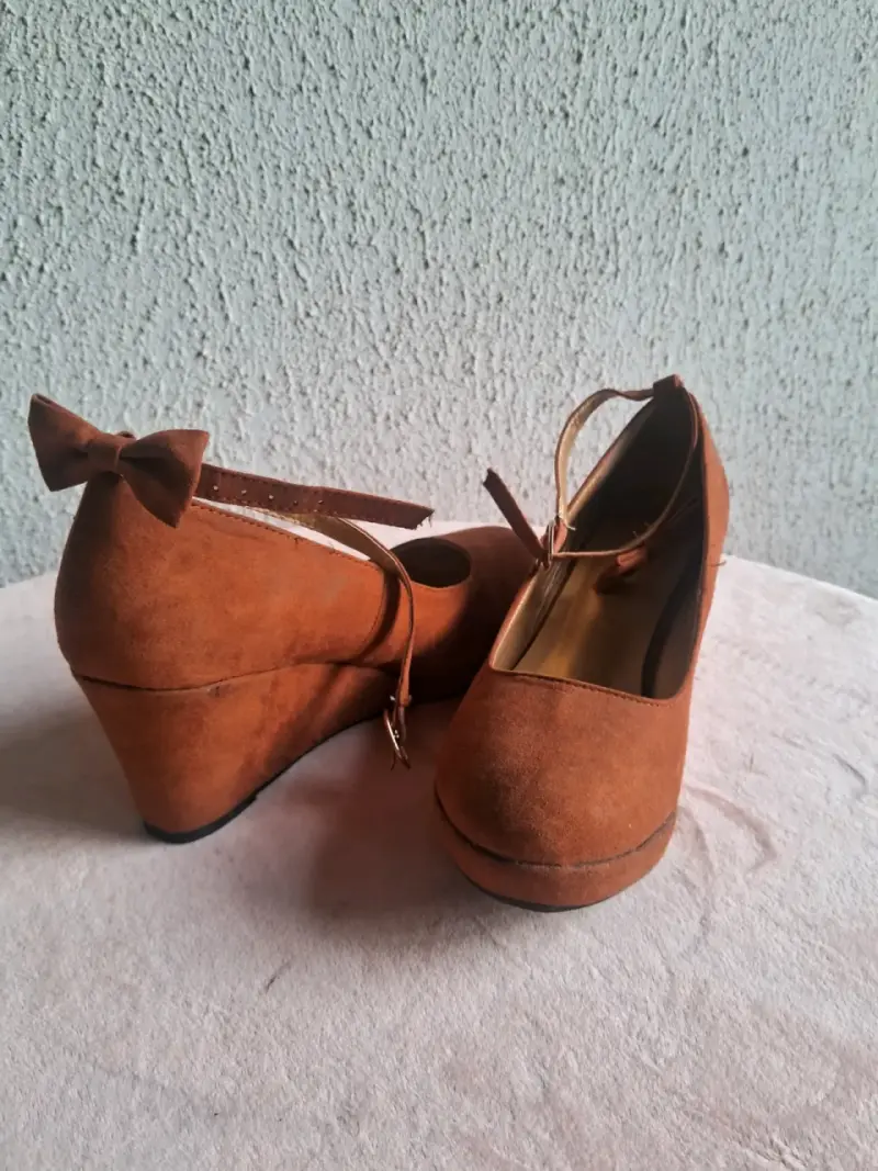 Zapatos de gamuza café tabaco NUEVOS - 4