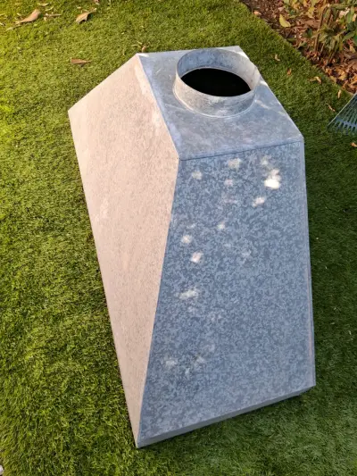 Campana para quincho galvanizada, sin uso - miniatura 1