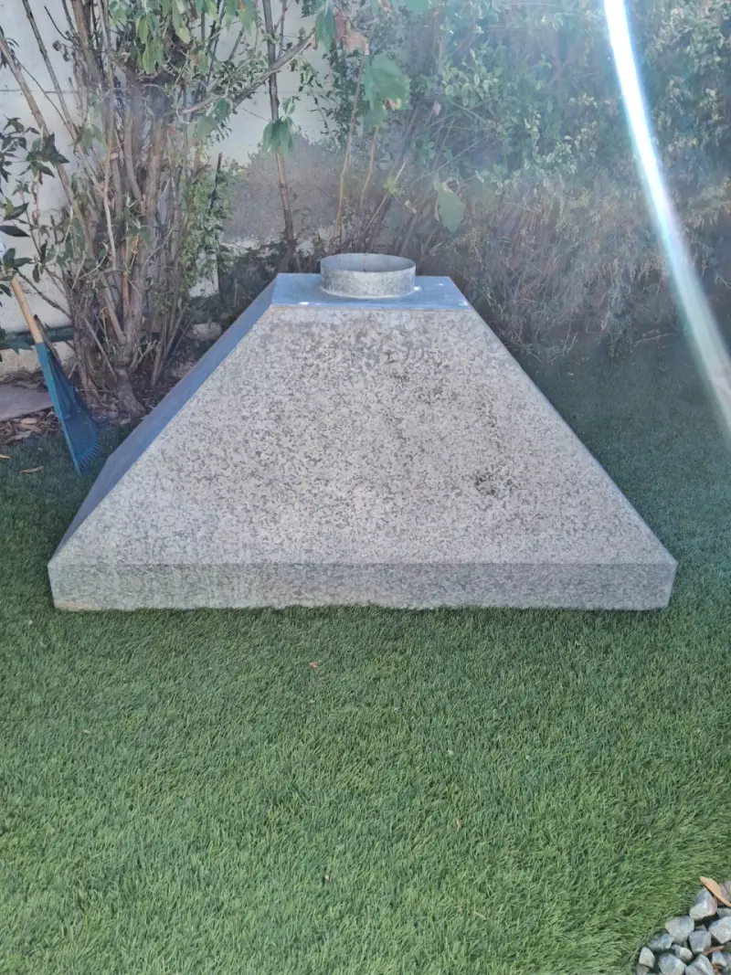 Campana para quincho galvanizada, sin uso - 4