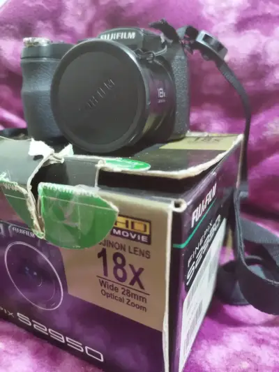 Camara fotografíca Fujifilm Finepix s 2950 - miniatura 2