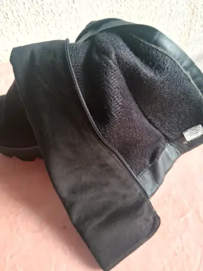 Botas largas, doble cierre, tipo gamuza. Negras - miniatura 6