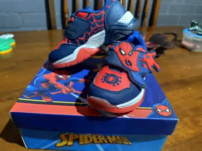 Zapatilla Bubble Gummers Spiderman - miniatura 1