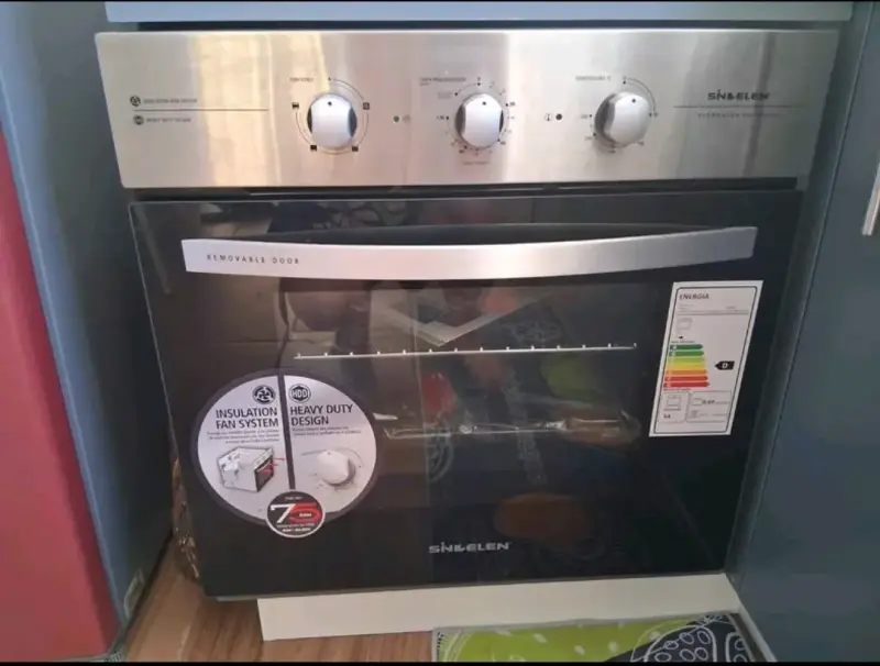 Horno eléctrico empotrable y campana - 1