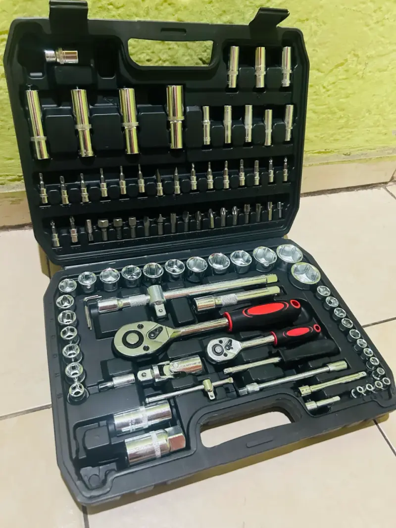Juego de herramientas de 94 Piezas - 2