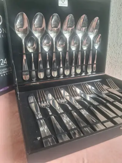Juego de cuchillería acero inoxidable hermoso dise - miniatura 1