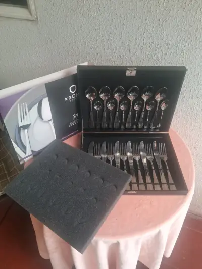 Juego de cuchillería acero inoxidable hermoso dise - miniatura 3
