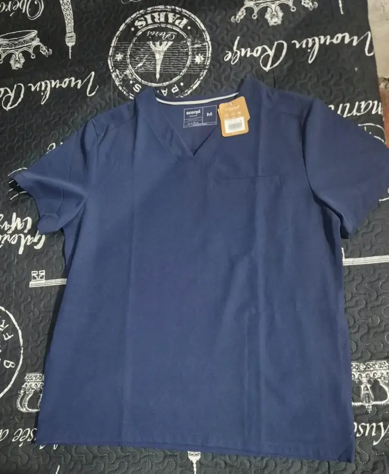 Uniforme Clínico antifluidos hombres Talla M - 4