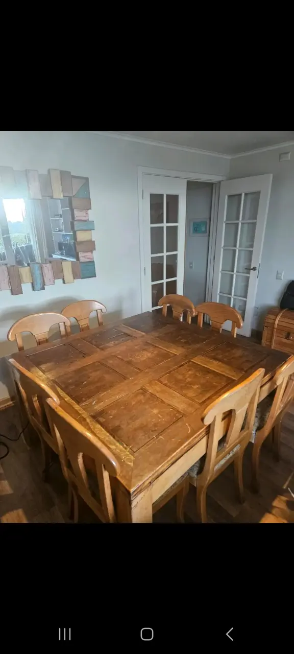 Mesa comedor castaño con 8 sillas y mesa de centro - 3