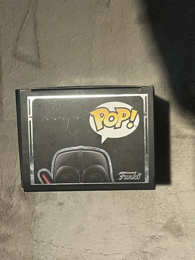 Funko Pop Darth Vader 343 - 4