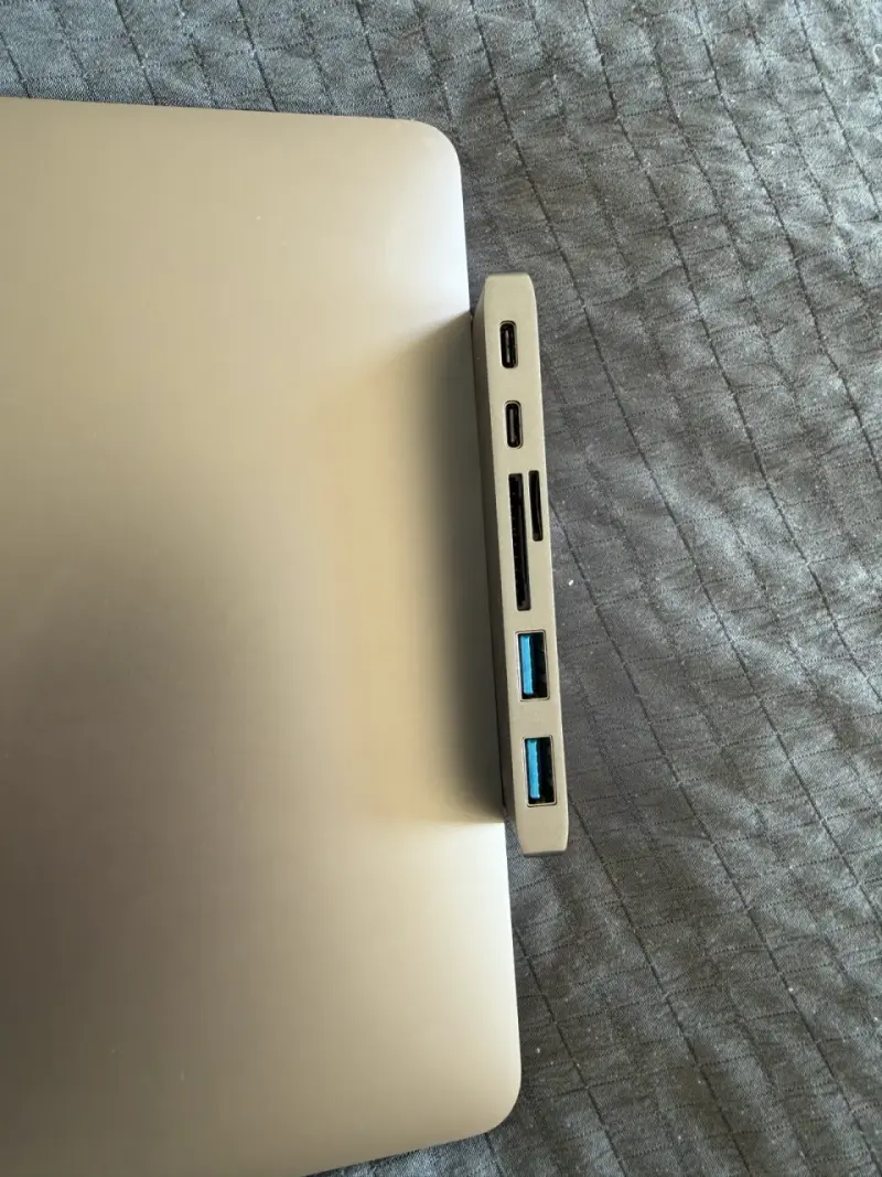 MacBook Air Intel i3 2020 - 2