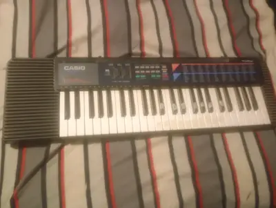 Teclado de piano Casio CA-110 - miniatura 1