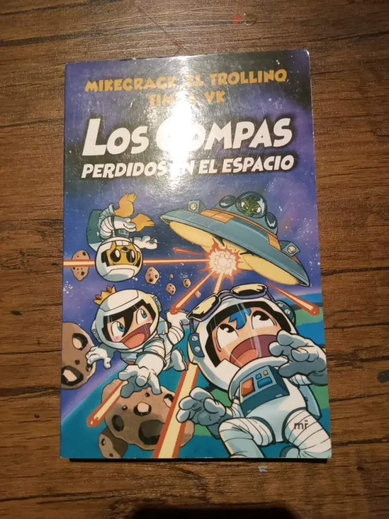 Libro “Los Compas Perdidos en el espacio” - 1
