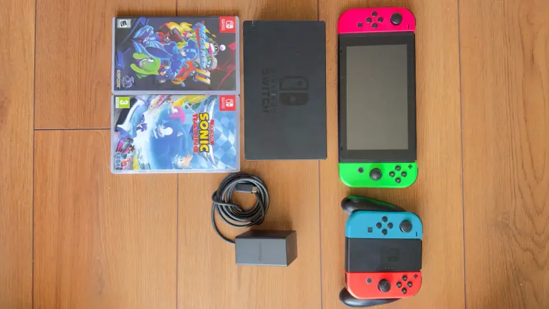 Nintendo Switch - 4