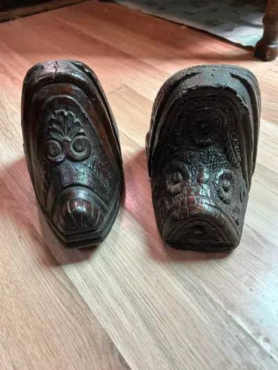 Par de estribos y yugo antiguo de madera - miniatura 1