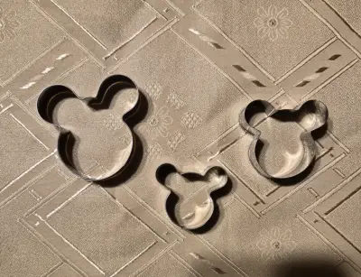 Cortador de galletas metálicos - miniatura 2