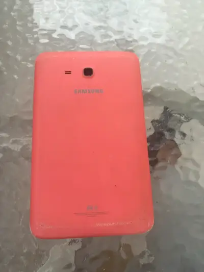 Tablet rosada Samsung - miniatura 2