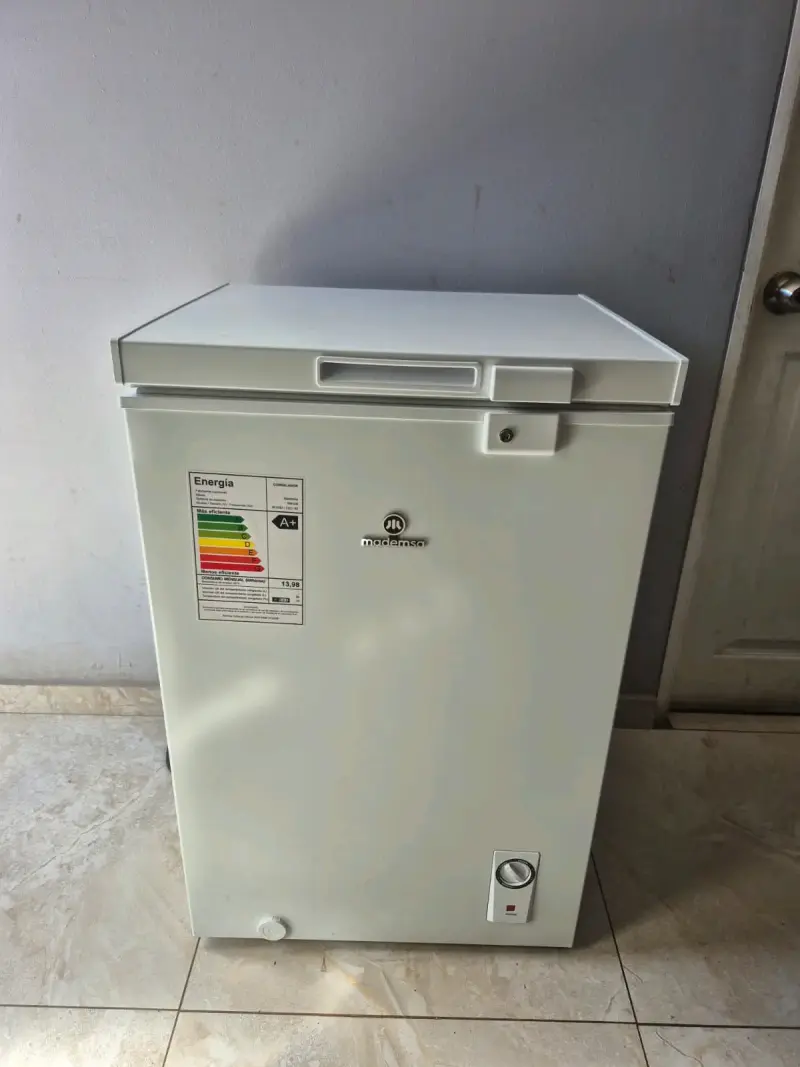 Congelador Mademsa M100D - 1
