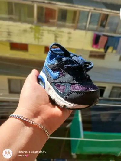 Zapatillas bebé - miniatura 1