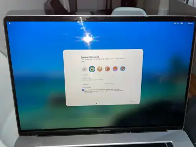 MacBook pro i7  del 2019 - miniatura 6