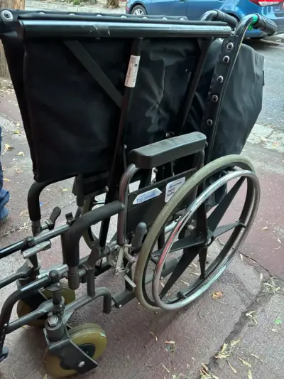 Silla de rueda bariatríca - miniatura 3