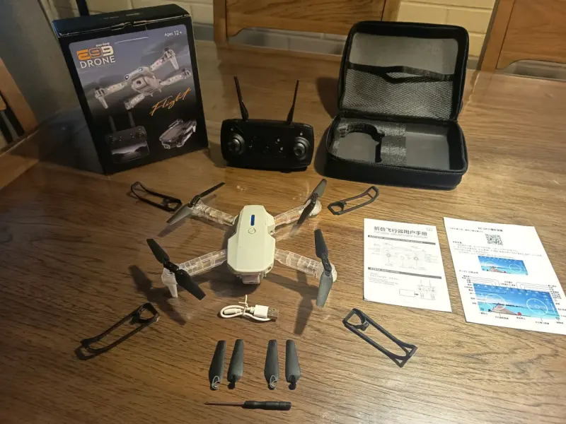 Drone con CAMARA y LUCES LED - 2