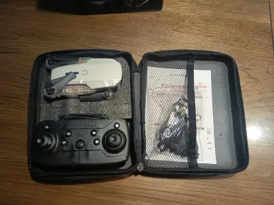 Drone con CAMARA y LUCES LED - miniatura 3