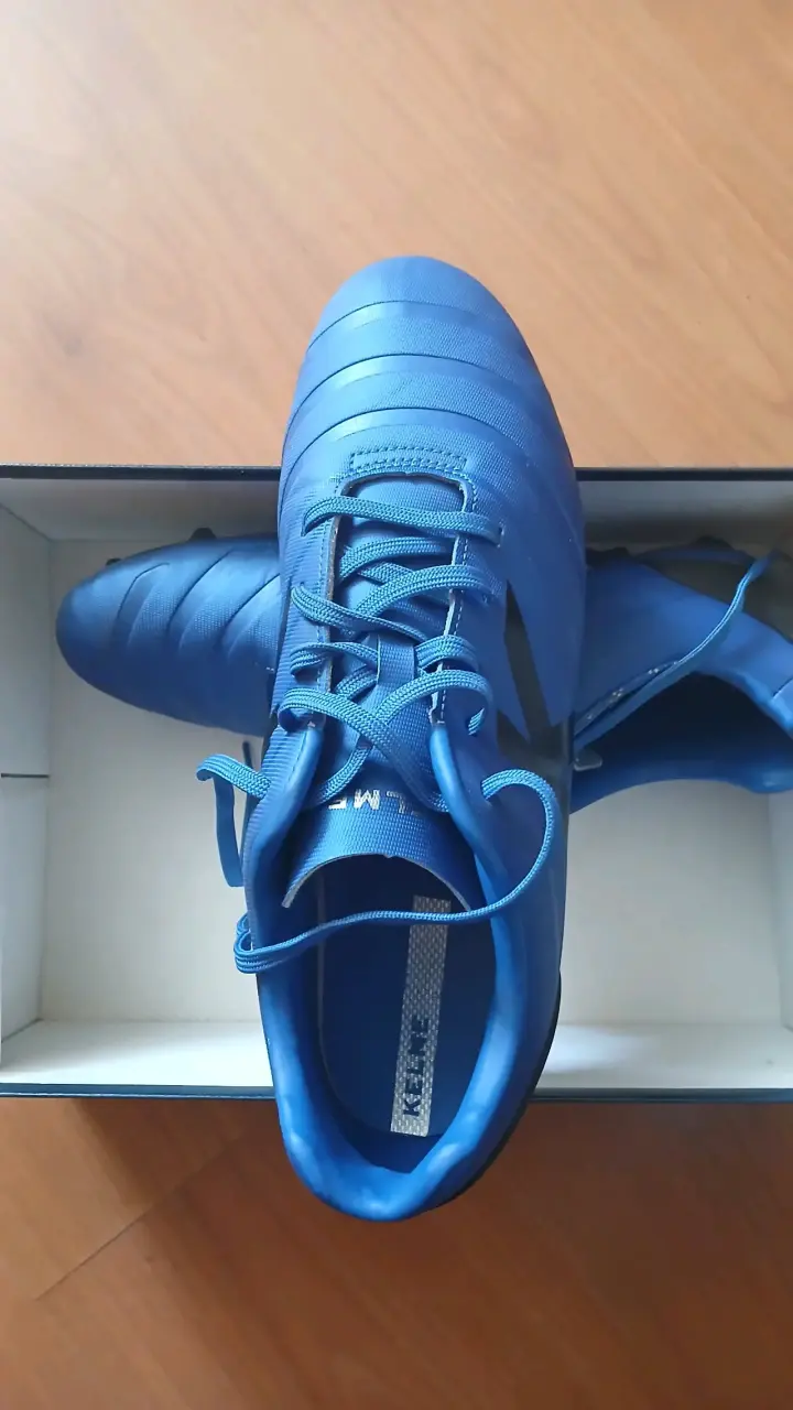 Zapatillas de Futbol 11, talla 43 marca Kelme - 1