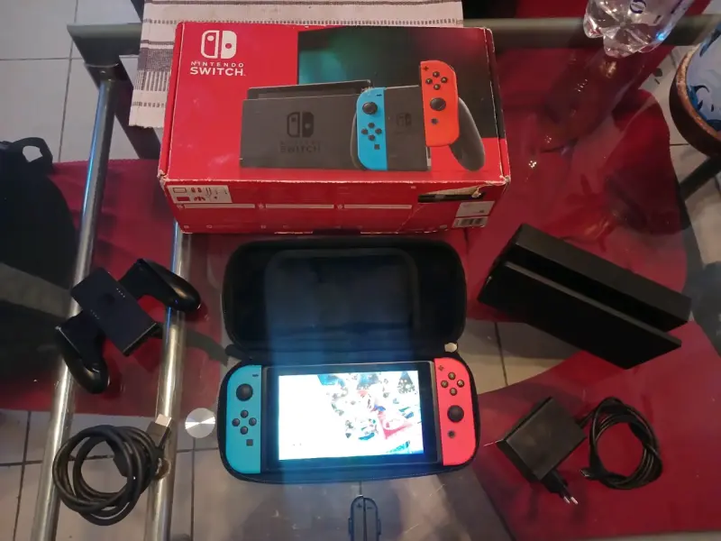 Nintendo switch V2 - 1