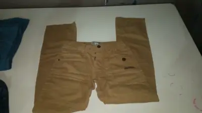 Ropa de niño prácticamente nueva - miniatura 1