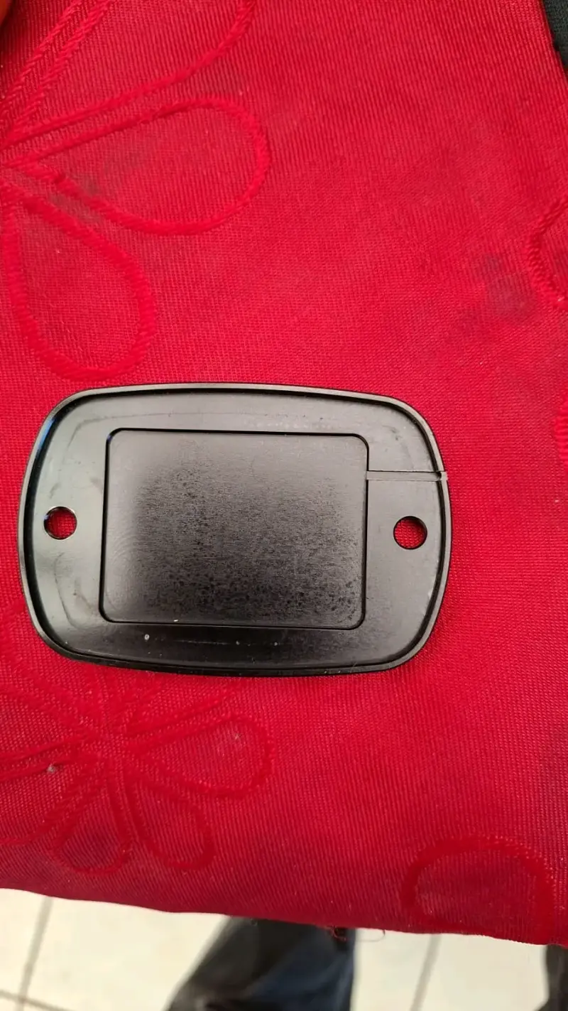 Yamaha Bolt tapa bomba freno delantero - 2