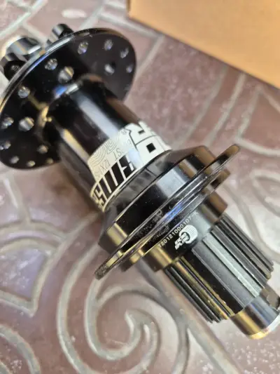 Maza Trasera Koozer BM550 eje Boost Microspline - miniatura 2
