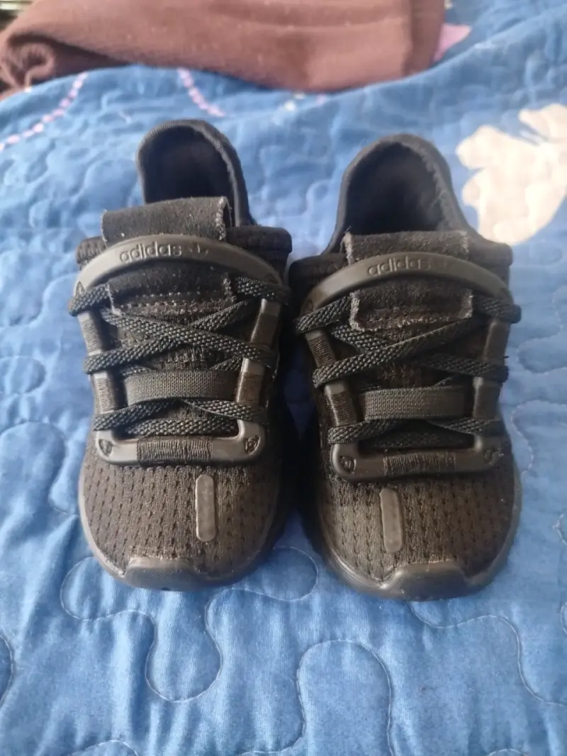 Zapatillas bebe Adidas talla 19 - 1
