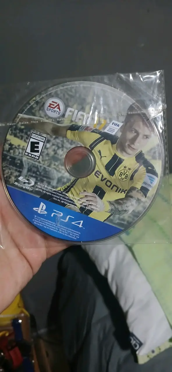 Fifa 17 PS4 - 1