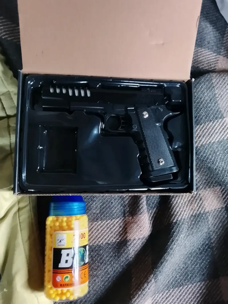 Pistola airsoft metálica más 2000 balines plastico - 1