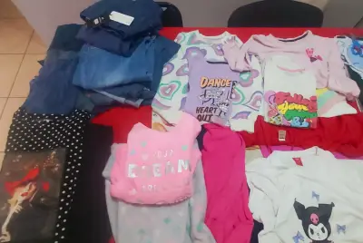 Ropa de niña juguetes - miniatura 7