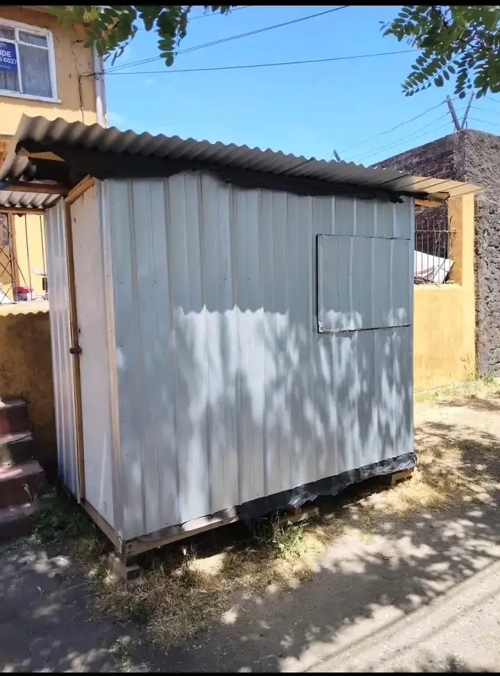 Kiosko o carro w:996512362 - 3