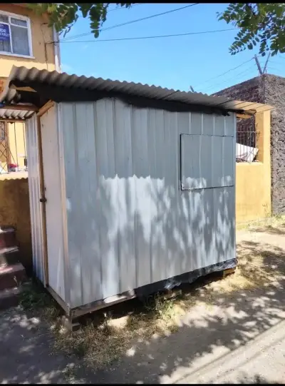 Kiosko o carro w:996512362 - miniatura 3