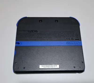 Nintendo 2ds desbloqueada 32gb - miniatura 3