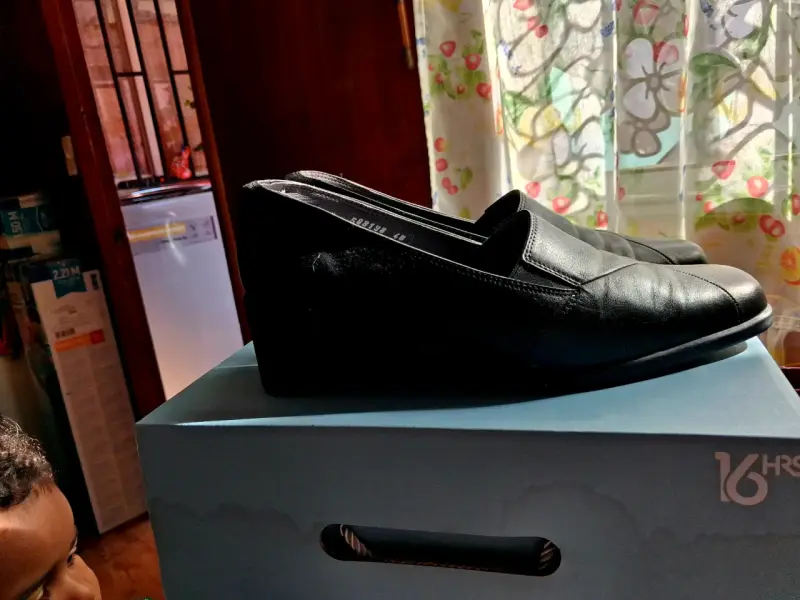 Zapatos 16 horas  cuero # 40 impekables $10 mil - 5