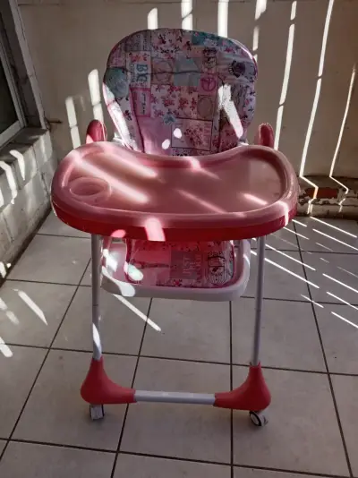Silla de comer para bebe - miniatura 1