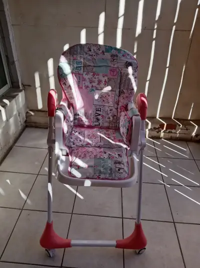 Silla de comer para bebe - miniatura 2