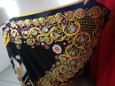 Capa de gala baile diablada - miniatura 3