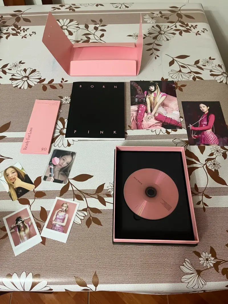 Blackpink album Born Pink ver. negra - 3