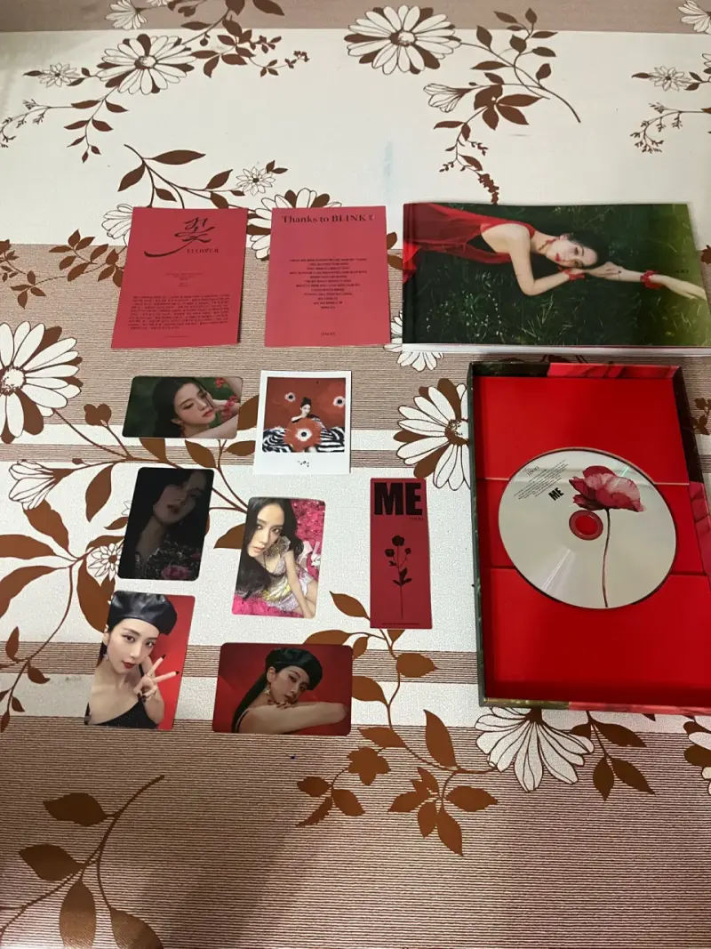 Jisoo Album Me - 2