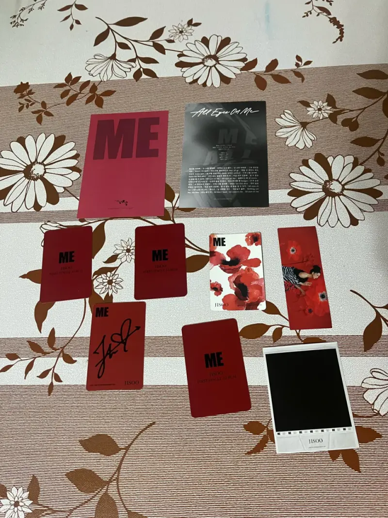 Jisoo Album Me - 3