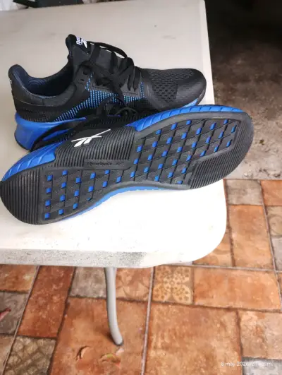 zapatillas nuevas Reebok - miniatura 3