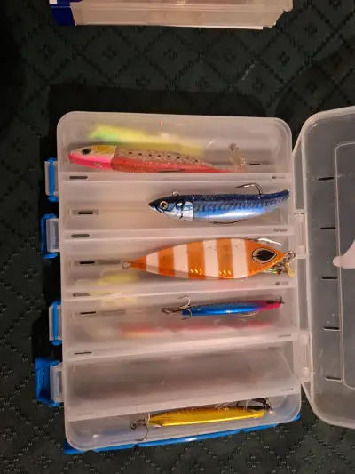 Se vende equipo de pesca - miniatura 2