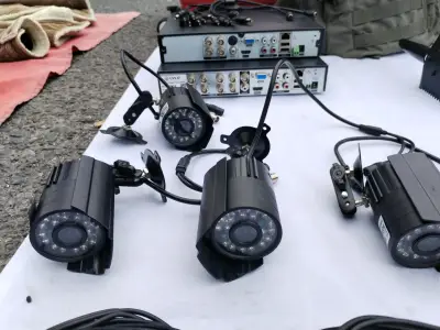Camaras y dvr - miniatura 1