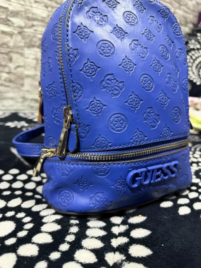 Mochila guess - 3