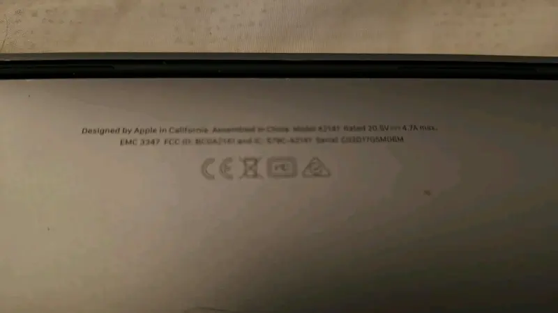 MacBook pro - 4